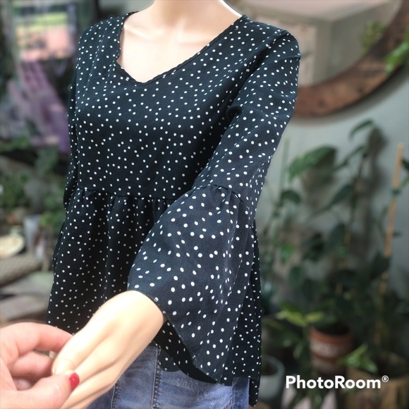 Green long sleeve top - Picture 4 of 13